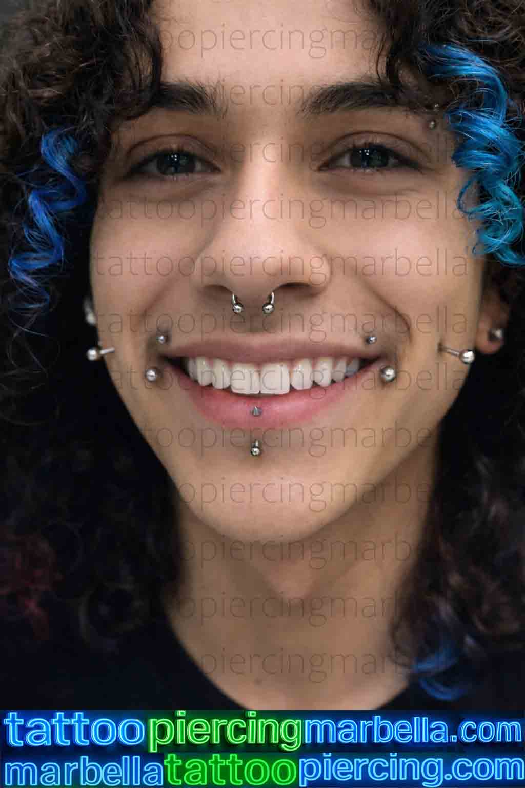 piercing-oreja-nariz-canine bites-dilataciones-check-mejilla-facial-múltiple